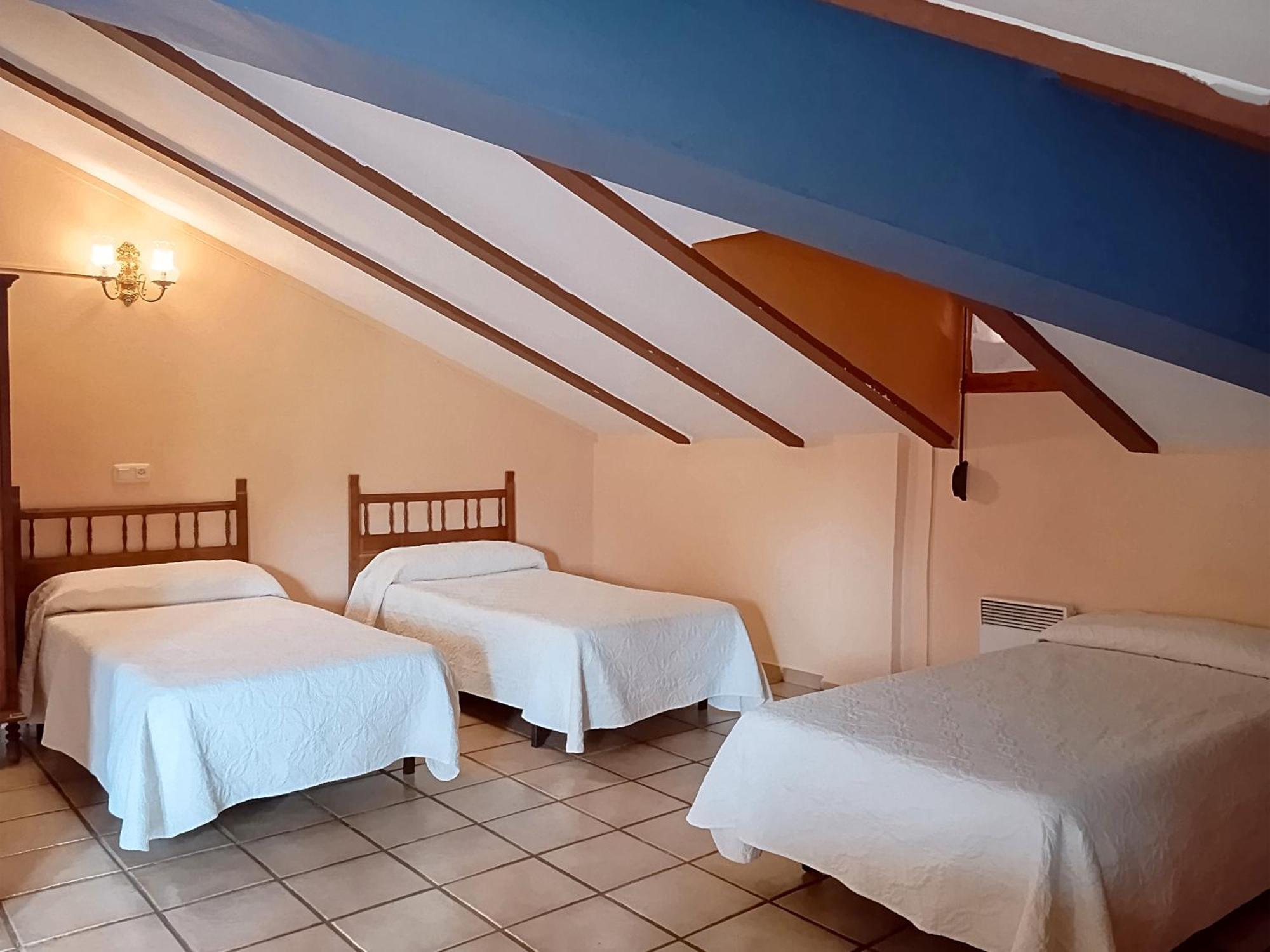 Hotel La Rueda 3000 โมรา เด รูเบียรอส ภายนอก รูปภาพ