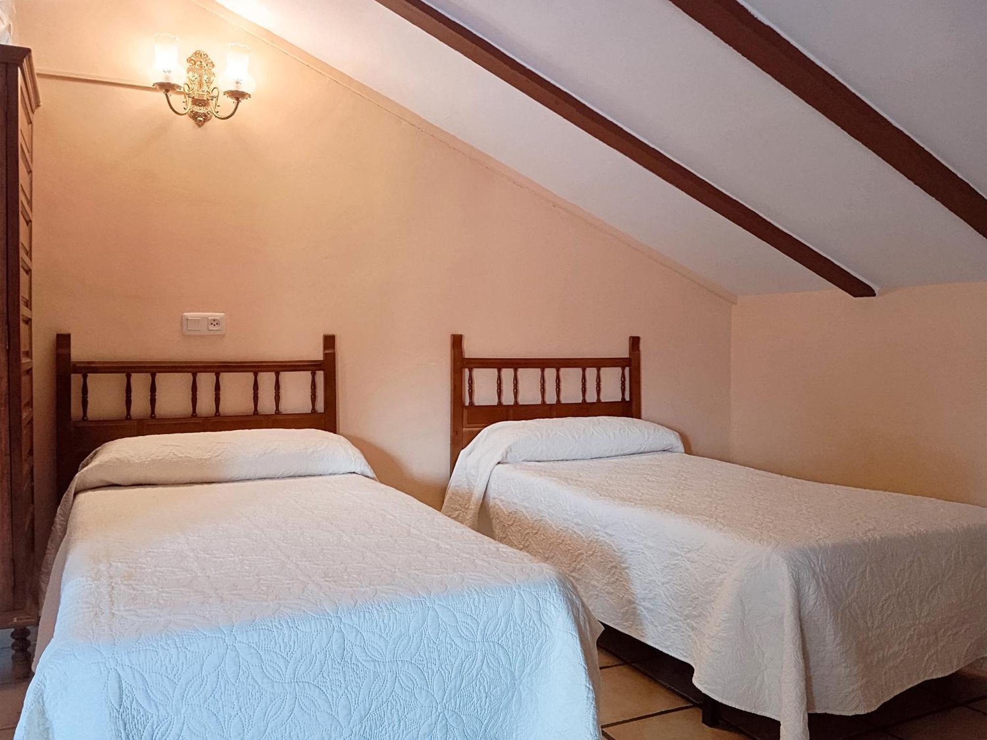 Hotel La Rueda 3000 โมรา เด รูเบียรอส ภายนอก รูปภาพ