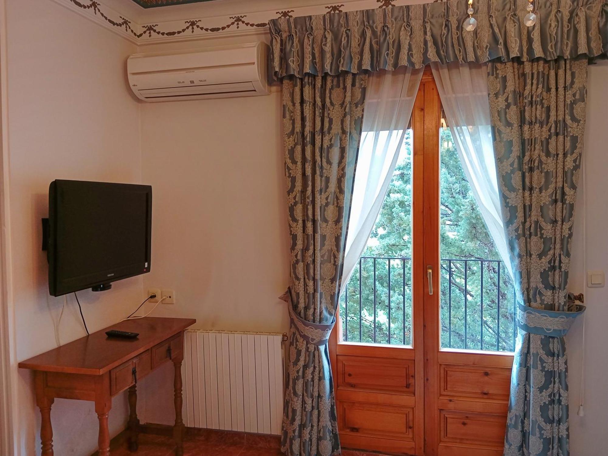 Hotel La Rueda 3000 โมรา เด รูเบียรอส ภายนอก รูปภาพ